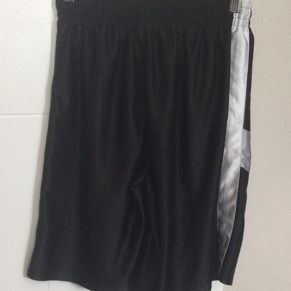 Boys Shorts - Picture 3 of 3